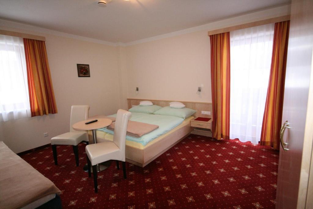 Pension Thorerhof Haus im Ennstal Kamer foto
