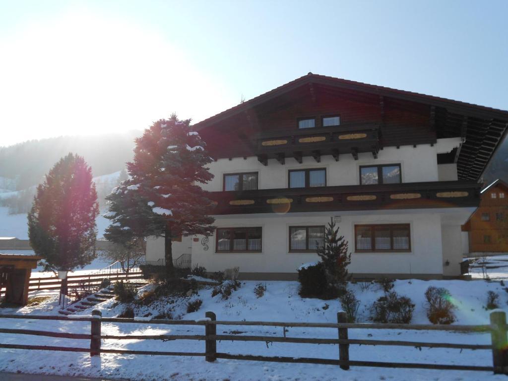 Pension Thorerhof Haus im Ennstal Buitenkant foto